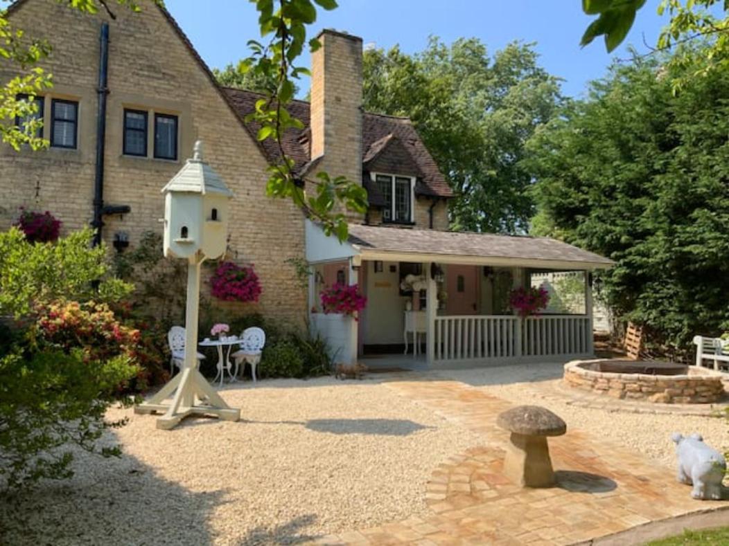 Piglet Lodge Pebworth 外观 照片