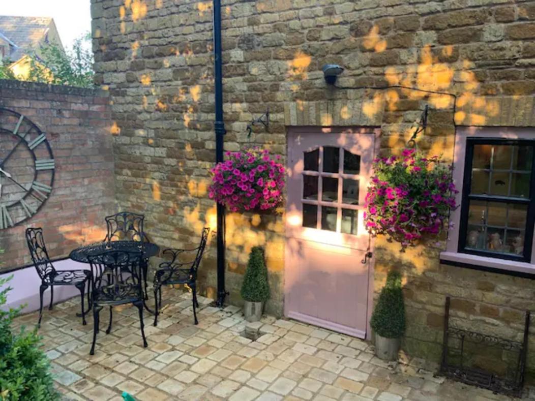 Piglet Lodge Pebworth 外观 照片
